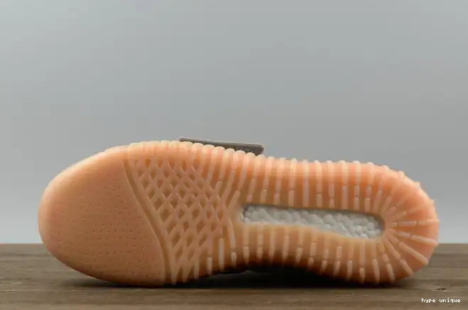 hype GLOW GUM LIGHT GREY 750 YEEZY ADIDAS DARK BB1840 BOOST 0601